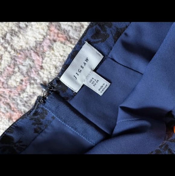 Jigsaw Blue And Black Floral Ombre Skirt Side Slits Midi Lined Size 2 - Picture 8 of 10